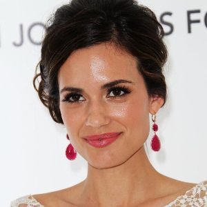 Torrey DeVitto Biography, Age, Height, Weight, Family, Wiki & More