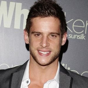 Dan Ewing Biography, Age, Height, Weight, Family, Wiki & More