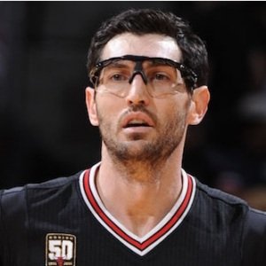 Kirk Hinrich Biography, Age, Height, Weight, Family, Wife, Children, Facts, Wiki & More