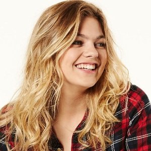 Louane Emera Biography, Age, Height, Family, Boyfriend, Husband, Children, Facts, Wiki & More