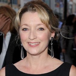 Lesley Manville Biography, Age, Height, Weight, Family, Wiki & More