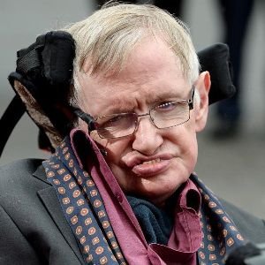 Stephen Hawking Biography, Age, Death, Wife, Children, Family, Facts, Wiki & More