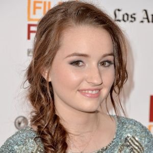 Kaitlyn Dever Biography, Age, Height, Weight, Boyfriend, Family, Wiki & More