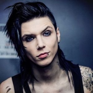 Andy Biersack Biography, Age, Height, Weight, Family, Wife, Children, Facts, Wiki & More