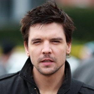 Andrew-Lee Potts Biography, Age, Height, Weight, Family, Wiki & More