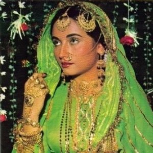 Salma Agha Biography, Age, Height, Weight, Family, Wiki & More