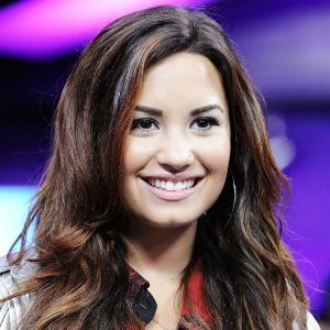 Demi Lovato Biography, Age, Height, Weight, Boyfriend, Family, Wiki & More