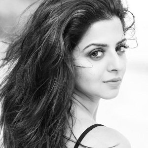 Vedhika (Indian Actress) Biography, Age, Height, Weight, Boyfriend, Family, Wiki & More