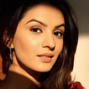 Pallavi Kulkarni Biography, Age, Husband, Children, Family, Caste, Wiki & More