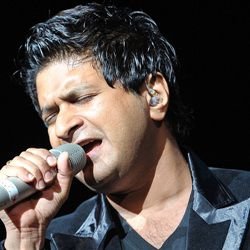 KK (Singer) Biography, Age, Death, Height, Wife, Children, Family, Facts, Caste, Wiki & More