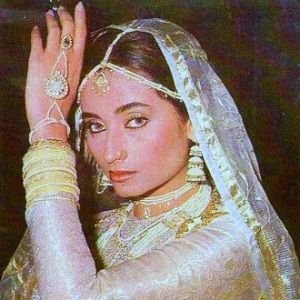 Salma Agha Biography, Age, Height, Weight, Family, Wiki & More