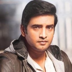 Santhanam Biography, Age, Wife, Children, Family, Caste, Wiki & More