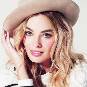 Margot Robbie (Actress) Biography, Age, Height, Weight, Affair, Family, Facts, Wiki & More