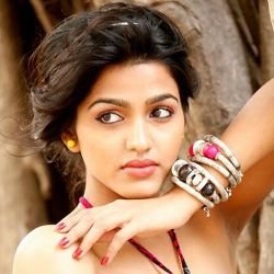 Dhansika Biography, Age, Height, Weight, Husband, Children, Family, Facts, Caste, Wiki & More