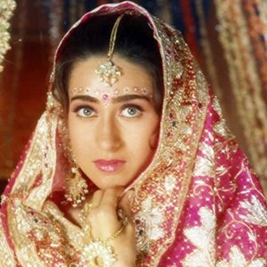 Karishma Kapoor Biography, Age, Height, Husband, Children, Family, Affair, Facts, Wiki & More