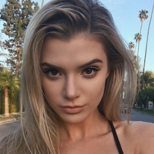 Alissa Violet Biography, Age, Height, Weight, Boyfriend, Family, Wiki & More