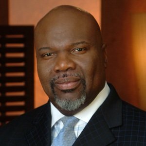 T. D. Jakes Biography, Age, Height, Weight, Family, Wiki & More