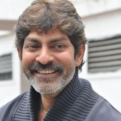 Jagapati Babu Height, Age, Wife, Children, Father, Family, Wiki & More