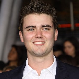 Cameron Bright Biography, Age, Height, Weight, Affairs, Family, Facts, Wiki & More