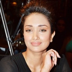 Jiah Khan Biography, Age, Death, Height, Weight, Family, Boyfriend, Facts, Wiki & More