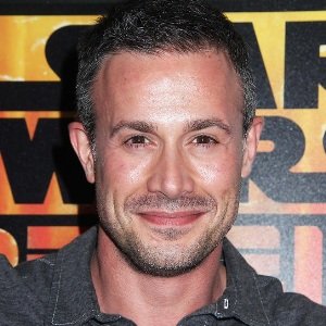 Freddie Prinze Jr. Biography, Age, Height, Weight, Family, Wiki & More