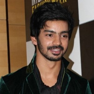 Mahat Raghavendra Biography, Age, Height, Family, Wife, Children, Facts, Caste, Wiki & More