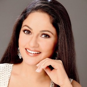 Gracy Singh Biography, Age, Height, Weight, Boyfriend, Family, Facts, Caste, Wiki & More