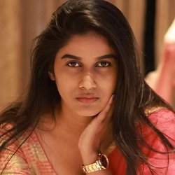 Aadhirai Soundarajan (Actress) Biography, Age, Height, Boyfriend, Family, Facts, Wiki & More