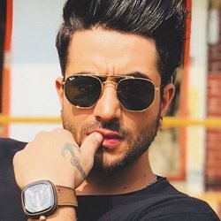 Aly Goni Biography, Age, Height, Weight, Girlfriend, Family, Wiki & More