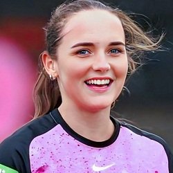 Amelia Kerr (Cricketer) Biography, Age, Height, Boyfriend, Family, Facts, Wiki & More
