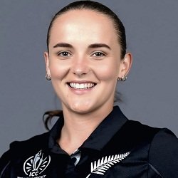 Amelia Kerr (Cricketer) Biography, Age, Height, Boyfriend, Family, Facts, Wiki & More