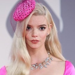 Anya Taylor-Joy (Actress) Biography, Age, Height, Weight, Boyfriend, Family, Facts, Wiki & More