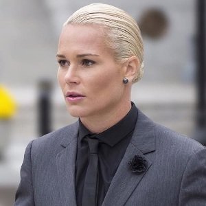 Ashlyn Harris Biography, Age, Height, Weight, Family, Husband, Children, Facts, Wiki & More