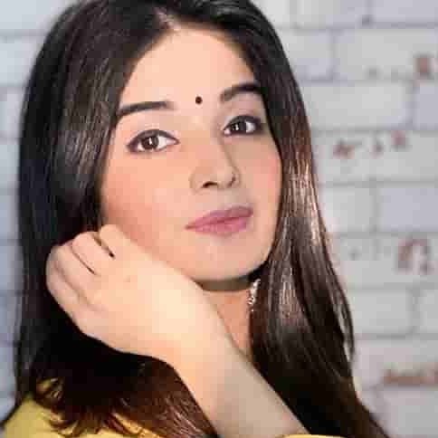 Bhavika Sharma Biography, Age, Height, Weight, Family, Facts, Caste, Wiki & More