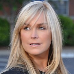 Catherine Hickland Biography, Age, Height, Weight, Family, Wiki & More