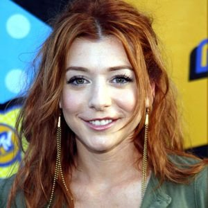 Alyson Hannigan Biography, Age, Height, Weight, Family, Wiki & More