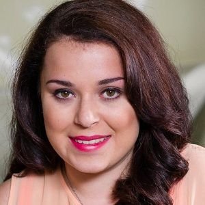 Dani Harmer Biography, Age, Height, Weight, Family, Wiki & More
