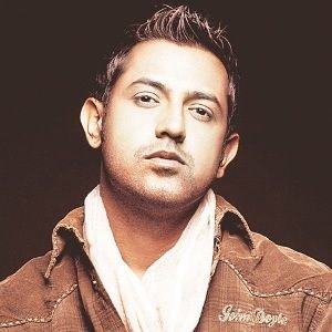 Gippy Grewal Biography, Age, Height, Wife, Children, Family, Facts, Caste, Wiki & More