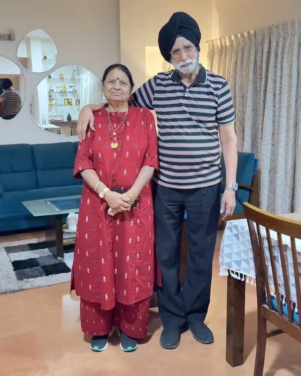 Dalljiet Kaur Biography, Age, Height, Affair, Husband, Children, Family, Facts, Wiki & More