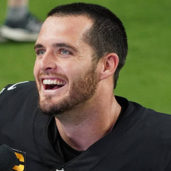 Derek Carr Biography, Age, Height, Wife, Children, Family, Wiki & More