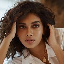 Dushara Vijayan Biography, Age, Height, Boyfriend, Family, Facts, Wiki & More