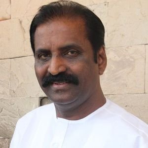Vairamuthu Wiki, Caste, Wife, Son, Family, Biography & More