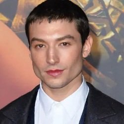 Ezra Miller (Actor) Biography, Age, Height, Weight, Affairs, Family, Facts, Wiki & More