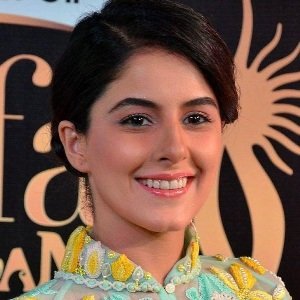 Isha Talwar Biography, Age, Height, Weight, Boyfriend, Family, Wiki & More