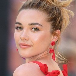 Florence Pugh Biography, Age, Height, Weight, Boyfriend, Family, Wiki & More