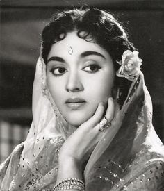 Vyjayanthimala Biography, Age, Height, Husband, Children, Family, Facts, Caste, Wiki & More