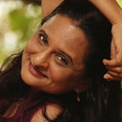 Geetanjali Kulkarni (Actress) Biography, Age, Husband, Children, Family, Facts, Caste, Wiki & More