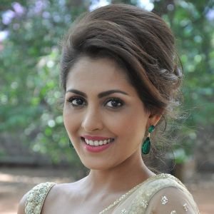Madhu Shalini Biography, Age, Height, Weight, Boyfriend, Family, Facts, Caste, Wiki & More