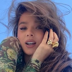 Hailee Steinfeld Biography, Age, Height, Weight, Boyfriend, Family, Facts, Wiki & More