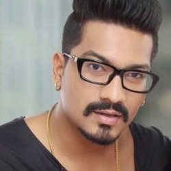 Haarsh Limbachiyaa Biography, Age, Wife, Children, Family, Caste, Wiki & More